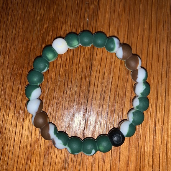 Bundle of 8 lokai bracelets - Picture 9 of 9